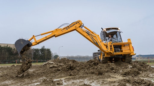 Ams Venieri 10 23 D Articulated Backhoe 4