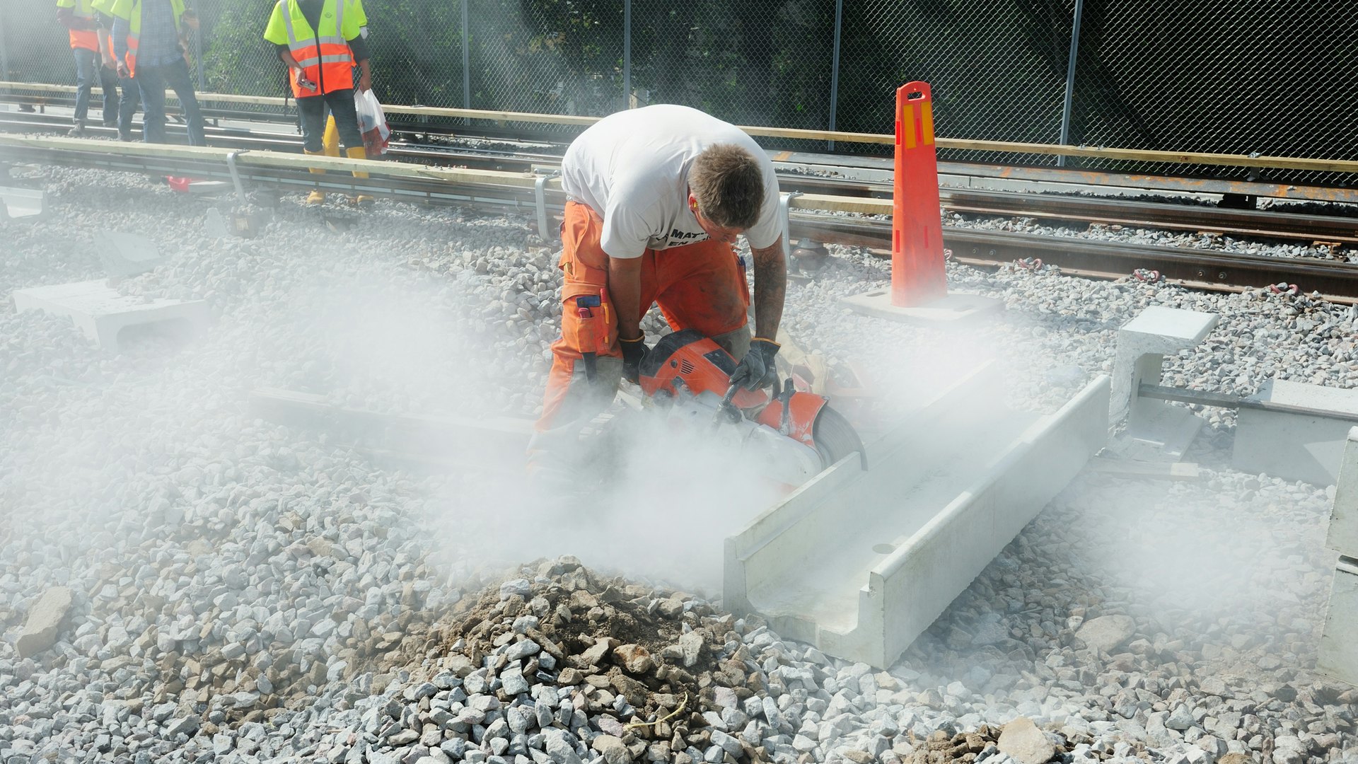 Protecting Construction Workers' Lungs is a Safety Issue | For Construction  Pros