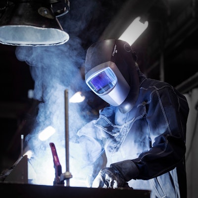 3 M Speedglas Welding Helmet Speedglas 9002 Nc Action2