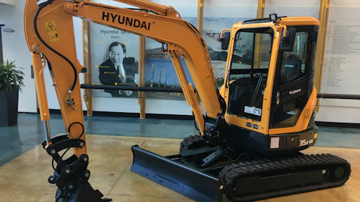 Hyundai Upgraded R35Z-9A Compact Excavator From: Hyundai Construction ...