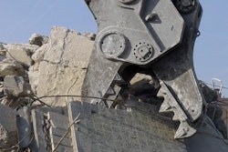 A pulverizer attachment better handles concrete that’s heavily reinforced with rebar. Unlike the crusher attachment, the pulverizer will break the concrete into small pieces and cut through the embedded rebar, allowing the concrete to fall to the ground rather than hang onto the rebar.