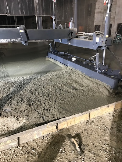 Figure 1: An example of Best Practice. Overlap of the screed head for high tolerance floor.