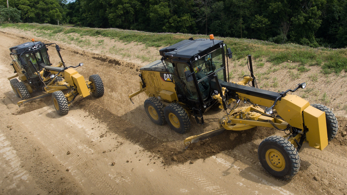 Cat 120 Grader Offers Steering Wheel And Levers Again From