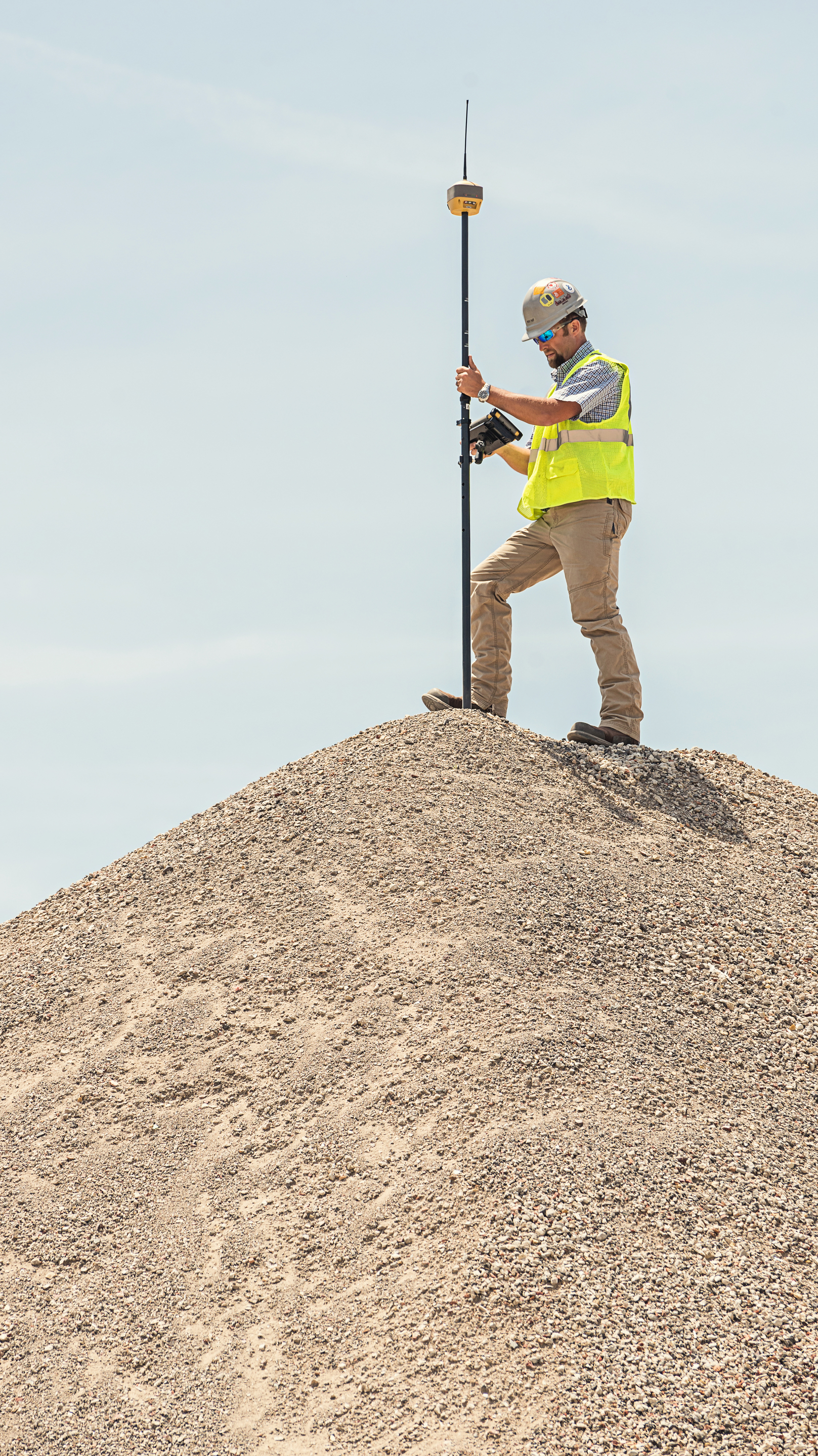 How GPS Rovers Improve Construction Project Management For