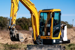 Cummins Electric Excavator On Trial 5c5a0d54b1039