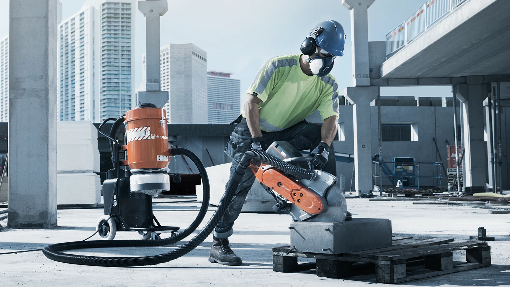 Husqvarna K 770 Vac Power Cutter - A Dry Cutting Solution From