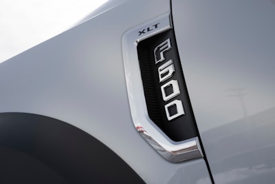 F600 Badge