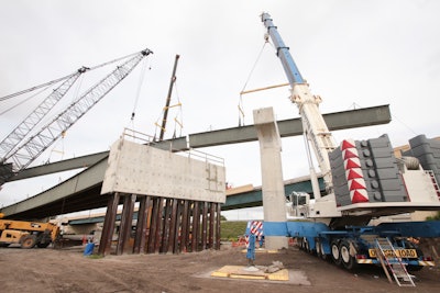 V&M paired the smaller HC 230 and 275 cranes in tandem lifts, while the larger HC 285 crawler and AC 700 all terrain cranes were reserved to support the heavier girder spans.