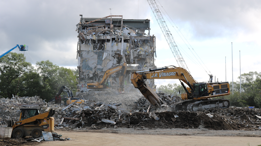 J.R. Vinagro completed the demolition job with zero injuries.