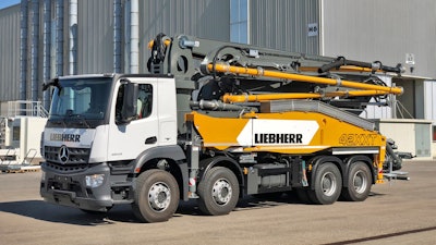 The 42 M5 XXT truck-mounted concrete pump will celebrate its sales launch at bauma 2019. It is equipped with a new Powerbloc drive unit that integrates all hydraulic switch and measuring elements.