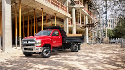 2019 Silverado 6500 Hd 004