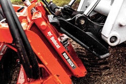 The Bob-Dock system has two main parts: an adapter plate mounted to the attachment and a patented floating coupler block housed within the Bob-Tach mounting system interface. The adapter plate connects your hydraulic attachment and has a locked hydraulic connection integrated within.
