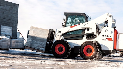 Bobcat S740 Pallet Fork