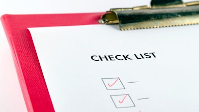 Checklist Istock Gettyimages 000001845847