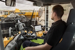 Powered by the Volvo Co-Pilot display, Dig Assist Start and Load Assist provide real-time guidance for operators to enhance performance, productivity and safety.