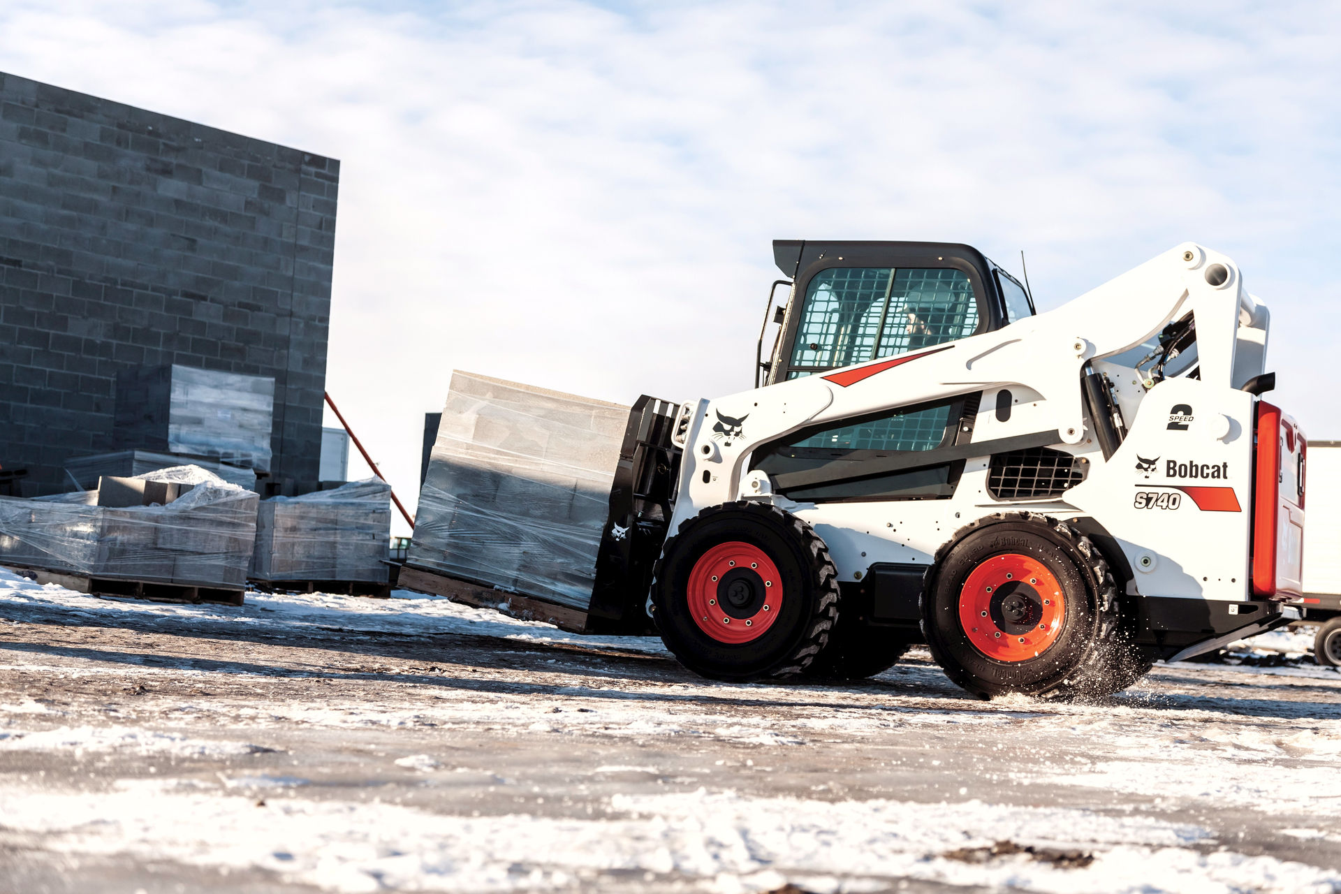 Bobcat S740 Pallet Fork