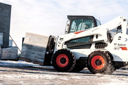 Bobcat S740 Pallet Fork