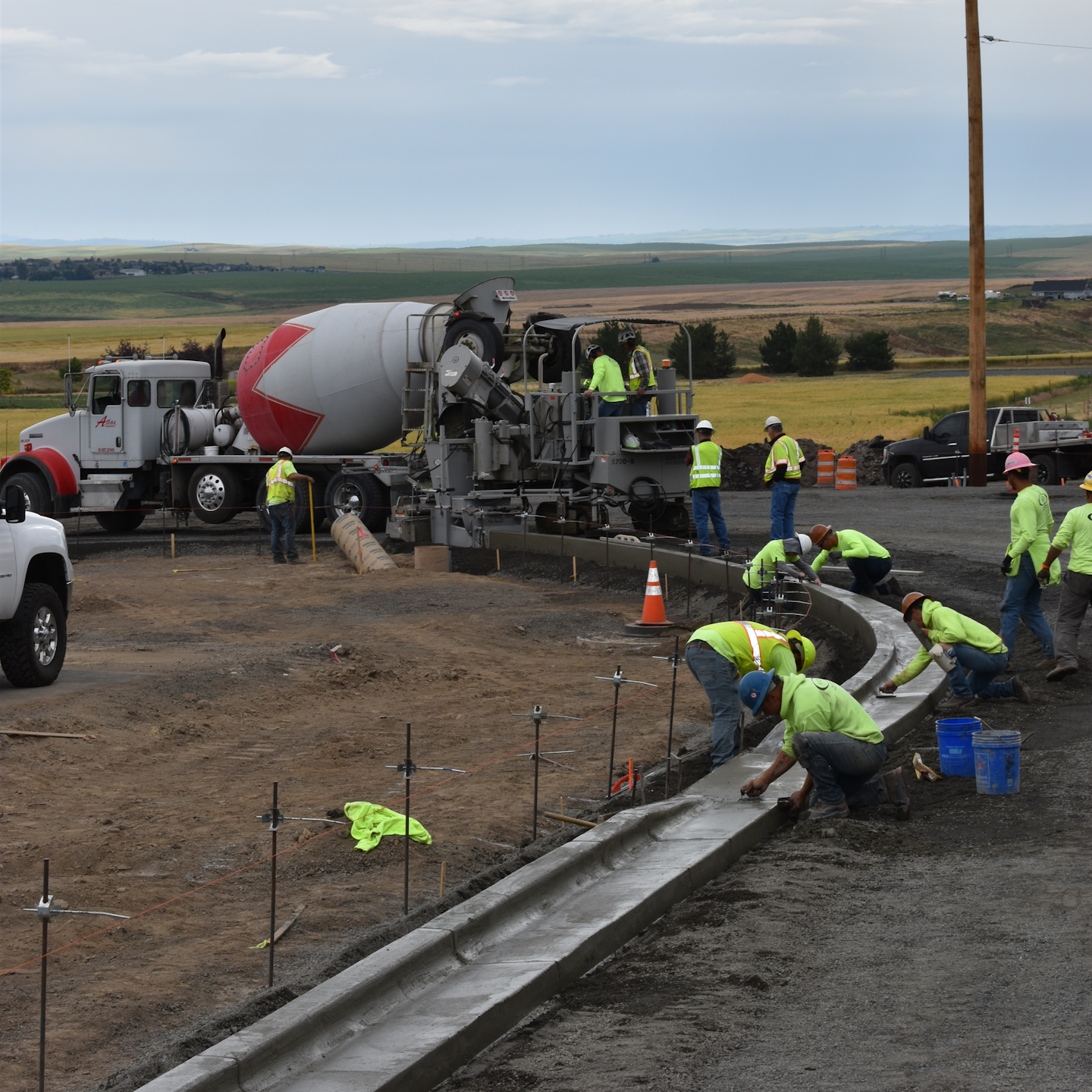 Knox Concrete Finds Its Niche In Curb And Gutter For Construction Pros