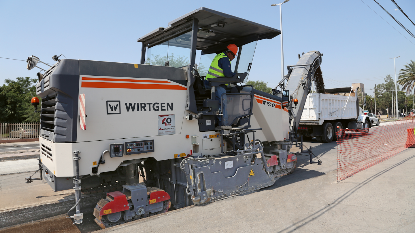 Wirtgen Milling Machine Tackles Entire Mexican Road Pavement In One Pass For Construction Pros