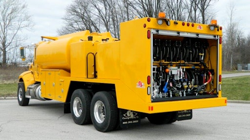 On Road Open Fuel Lube Truck 4