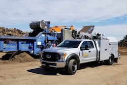When it was time to bring in a new service truck to the fleet, Fanelli Equipment Repair seized the opportunity to “right-size” his truck. The lightweight vMAC DTM70-H air compressor helped to make this possible.