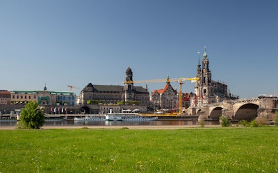 CEMEX Germany supplied around 4,000 cubic meters of ready-mix concrete, 500 meters of which was colored concrete.