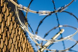 Border Fence Robert Hickerson Ht N0 L9 Osl88 Unsplash