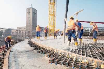 No room for errors – the project poses a challenge to the machinery, staff and material.