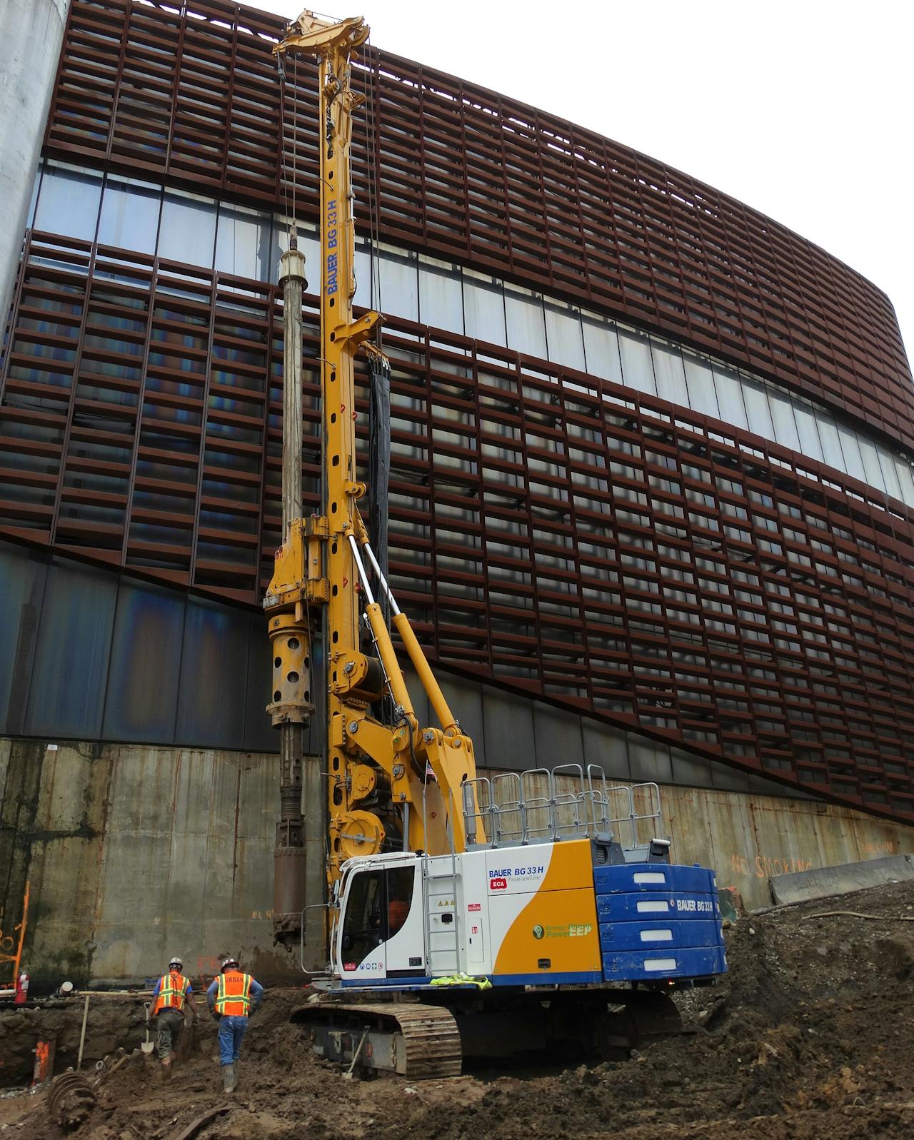 Boring Through Boulders Under Brooklyn Is Made Easier With Bauer Bg Rigs For Construction Pros