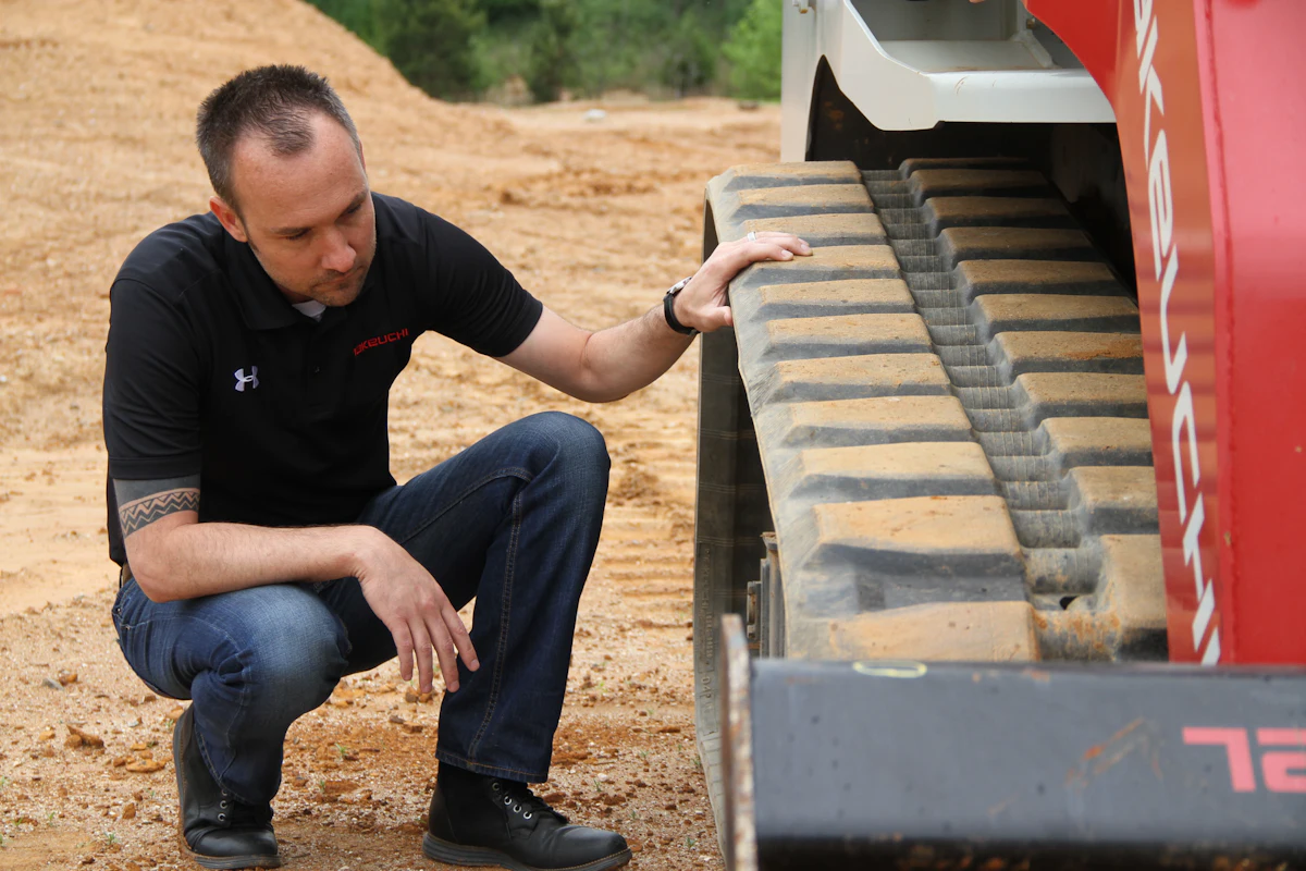 Step by Step Guide to Combat Accelerated Track Wear on Your Compact ...