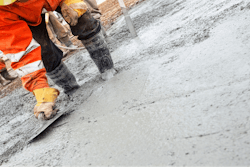 Concrete Troweling Istock Gettyimages 000017024671