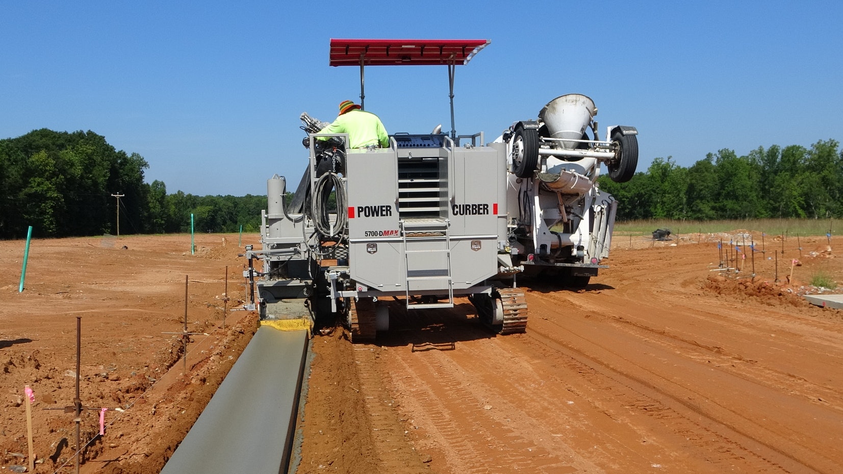 Roadtec Asphalt Pavers Concrete Equipment For Rent 18 Listings Rentalyard Com Page 1 Of 1