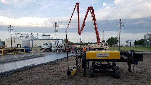 Winkler Concrete using its ScreedSaver Max 200 on a potato storage facility parking lot in Winkler, Manitoba, Canada.