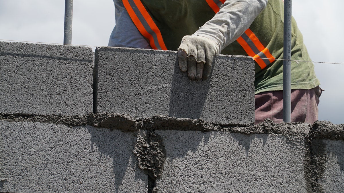 Costa Rican Company Transforms Plastic Waste into Concrete For