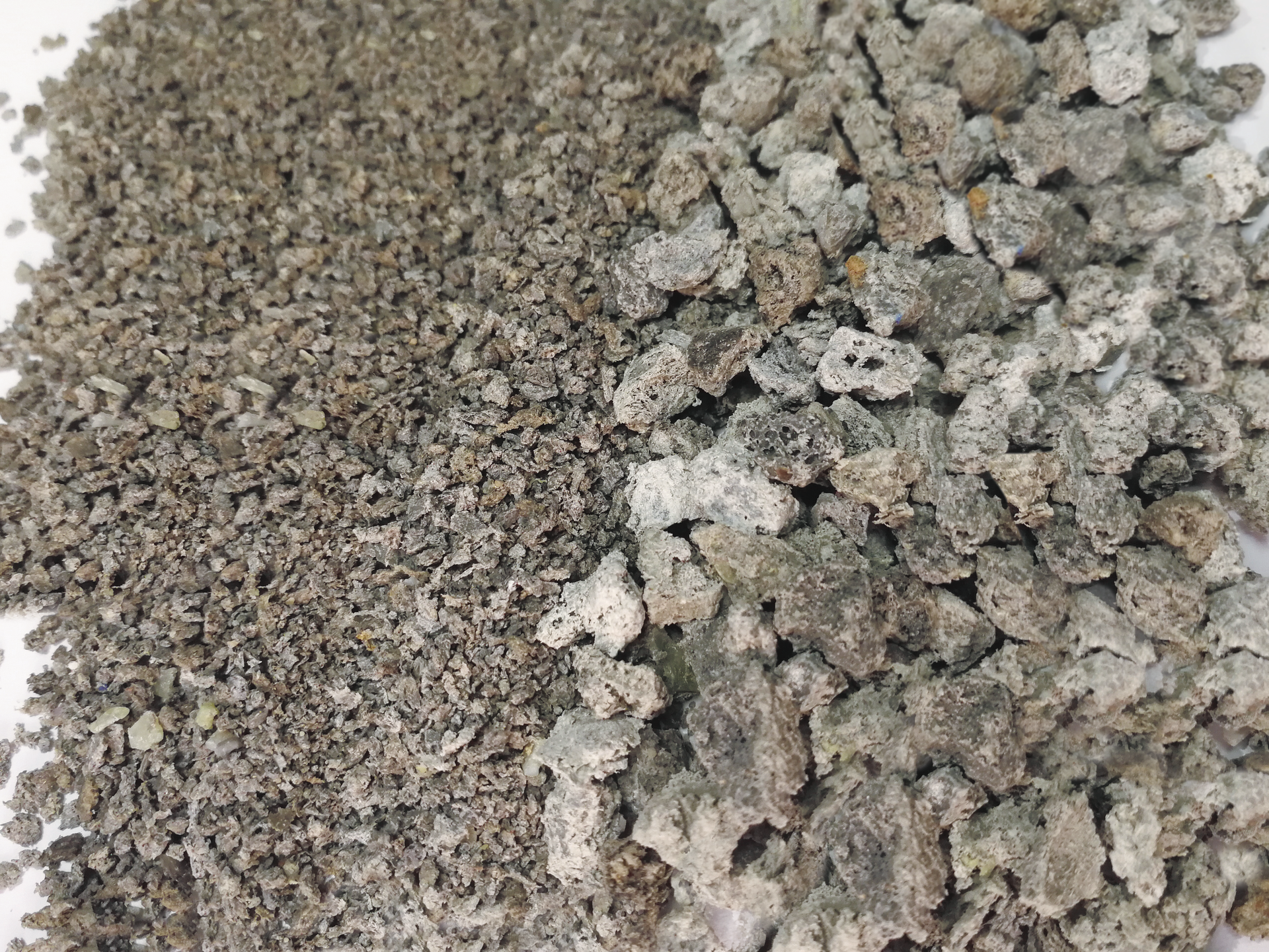 Costa Rican Company Transforms Plastic Waste into Concrete For