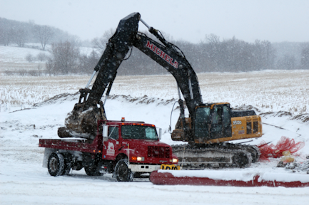 How To Ensure Your Construction Equipment And Engines Perform In