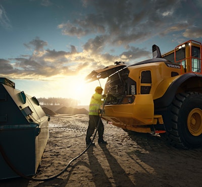 Automatically tracking operating costs, such as diesel fuel and DEF usage, provides a much more realistic picture of the TCO, helping you to make more informed decisions.