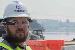 RealWear focuses on the connected worker. Skilled workers that need guidance from experts use the RealWear system.