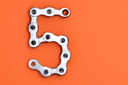 5 Chain Chrome Pexels 1061138