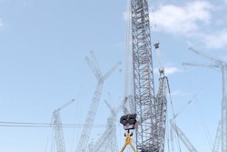 Liebherr Lr1800 1 0 Crawler Crane 300dpi