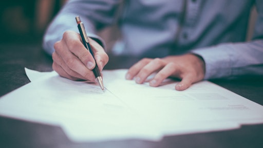 Signing Papers Helloquence Oqm Zw Nd3 Th U Unsplash