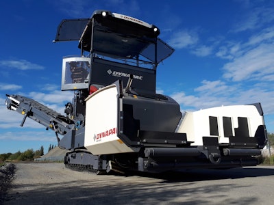 Dynapac Mf2500 Cs Worksite Front Side 04 (pl)