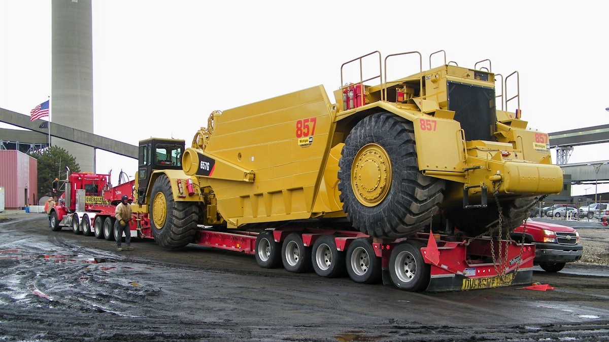 5 Common Questions on How to Successfully Haul Heavy Equipment | For  Construction Pros