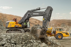 The new 950F excavator is available with various boom and arm configurations to meet individual application needs.