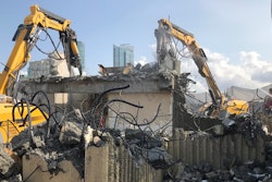JMX’s highly engineered demolition plan leveraged the quiet operation of the Brokk machines and Darda CC700 attachments, crushing the concrete rather than breaking it with hammers.