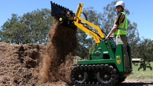 Kanga 7 Series Loader W 4in1 Bucket