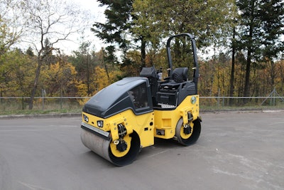 Bomag Gas Light Tandem Roller 00 Res