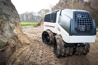 The D.ONE trench roller features radio remote control technology that allows for uninterrupted and long-range connectivity in the toughest weather and jobsite conditions.