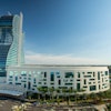 The curves created by the hotel's guitar shape required an advanced design for the sloped columns that now give the guitar its iconic silhouette.