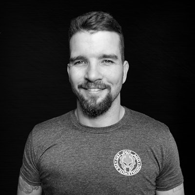 Stephen Cox is a mobile heavy equipment mechanic with over 181,000 subscribers to his YouTube channel.